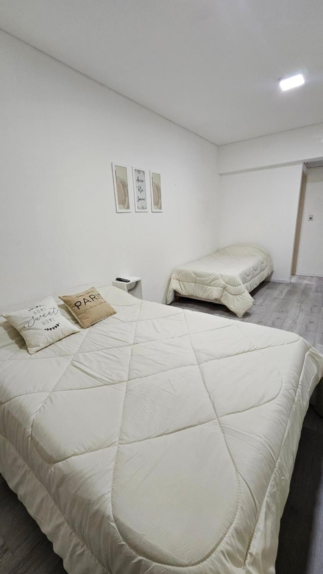 Departamento En Microcentro A Pasos Del Obelisco Appartement Buenos Aires Buitenkant foto